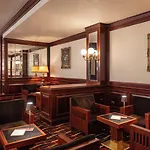 Royal Carlton Hotel 4*