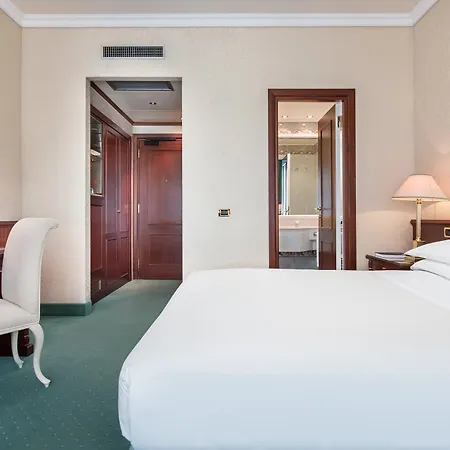 Hotel Royal Carlton