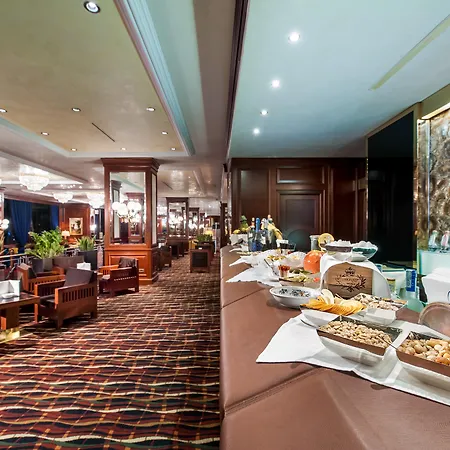 Hotel Royal Carlton