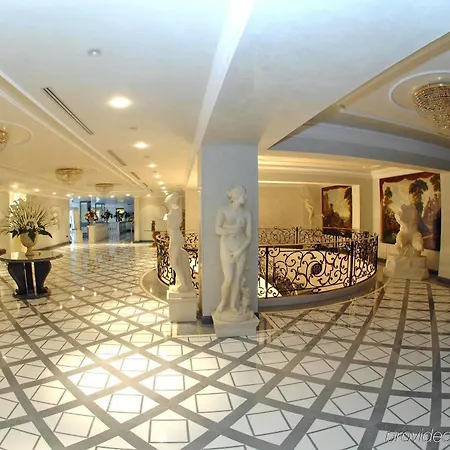 Royal Carlton 4*