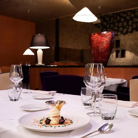 Royal Carlton 4*