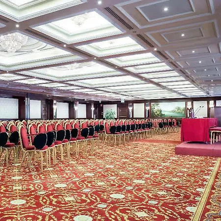 Hotel Royal Carlton 4*
