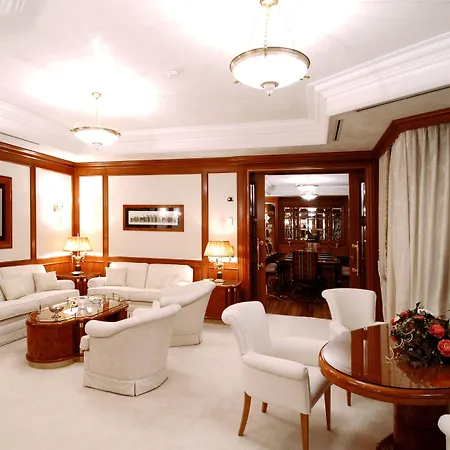 Royal Carlton Szálloda Bologna