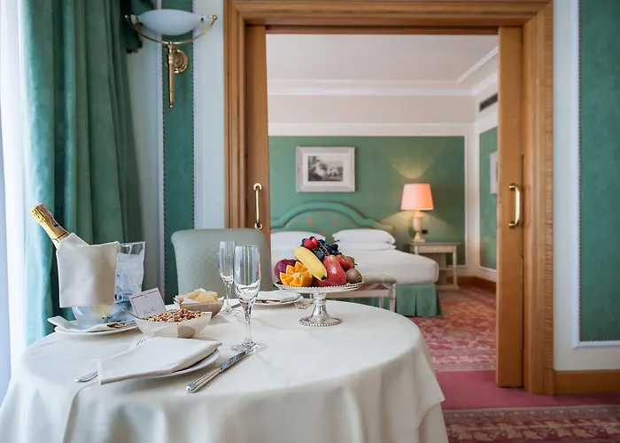 Hotel Royal Carlton 4*