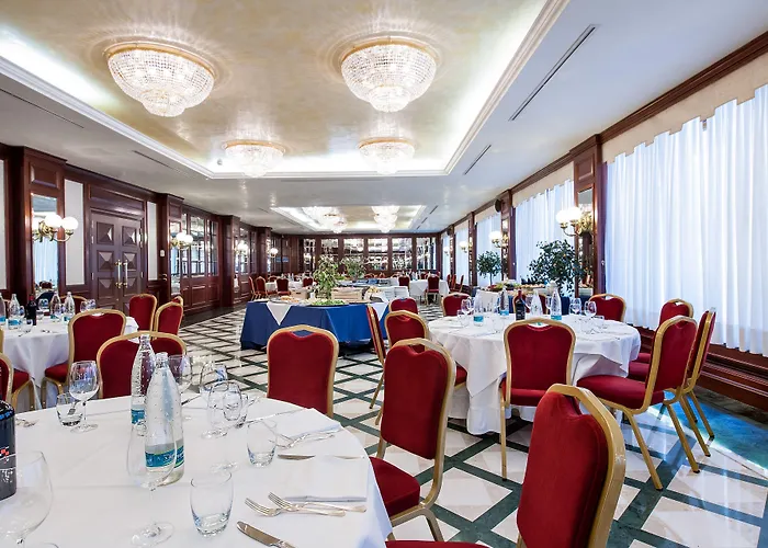 Otel Royal Carlton 4*