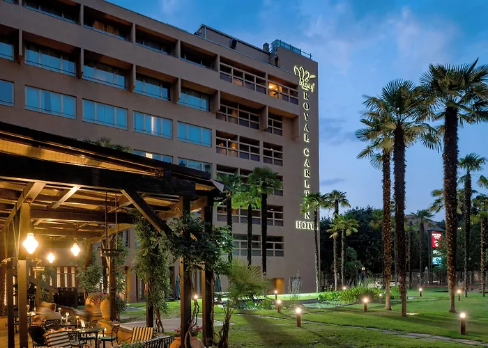 Royal Carlton Otel 4*