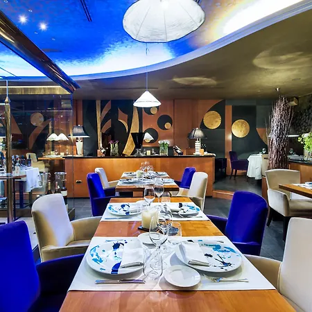 Hotell Royal Carlton