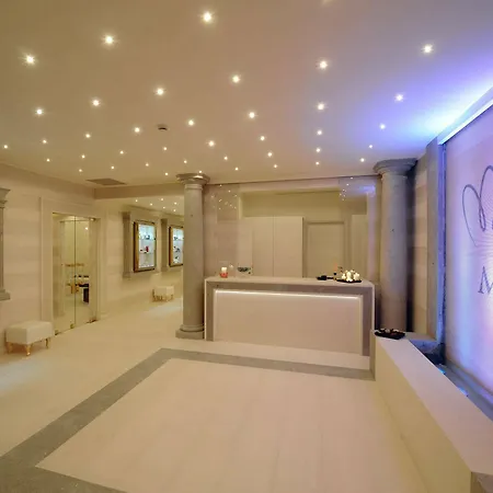 Royal Carlton Hotell